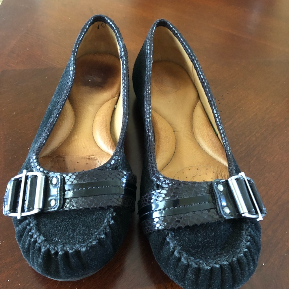 Nurture Black Ballet Flats